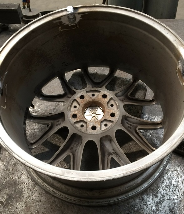 autovelg reparatie