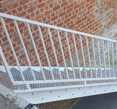 trappen en leuningen gemaakt door Olivier Valcke