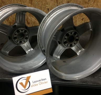 autovelg reparatie