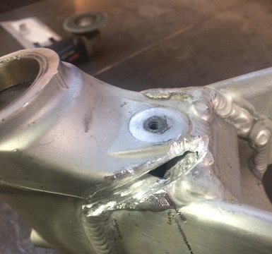 reparatie aluminium aan motokader