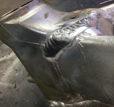 reparatie aluminium aan motokader