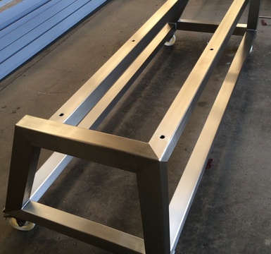 mobiele inox tafel onderstel door valcke olivier