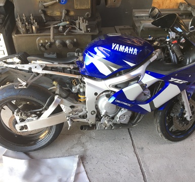 yamaha R6 met kaderbreuk werd gelast door valcke olivier